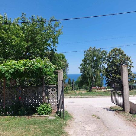Krimski Guest House And Bungalows Byala  Exterior photo